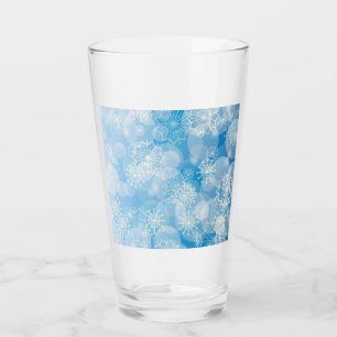 Copo De Pint Flocos de neve de Natal em um fundo azul