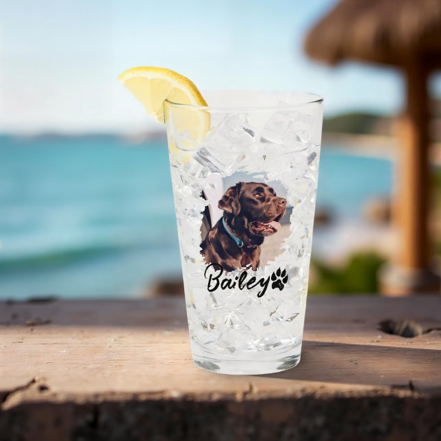 Copo De Pint Foto e nome da tipografia Legal simples e moderna  (Criador carregado)