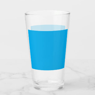 Copo De Pint Fundo Azul Ciano Sólido   Estilo Minimalista de Ve