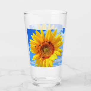 Copo De Pint Girassol Amarelo e Abelhas no Céu Azul - Dia do Ve