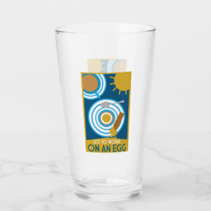 Copo De Pint Ir Trabalhar Em Uma Arte De Parede De Ovos
