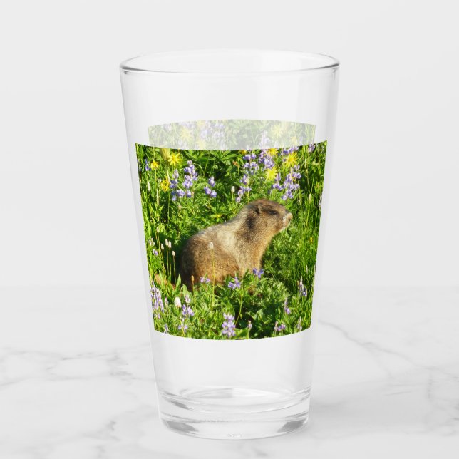 Copo De Pint Marmota nas Flores Silvestres do Monte Rainier (Frente)
