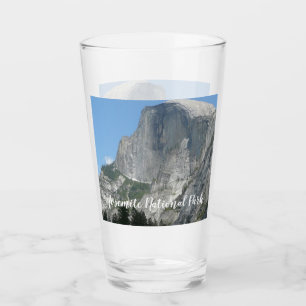 Copo De Pint Meia Cúpula de lado no Parque Nacional de Yosemite