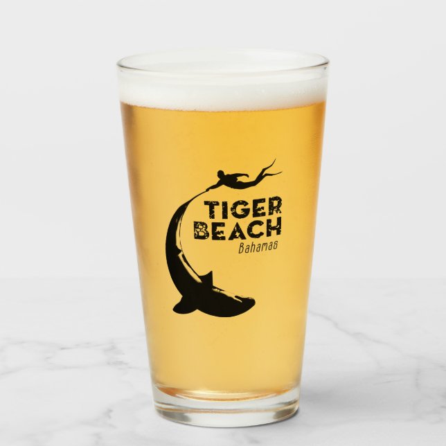 Copo De Pint Mergulho de tubarão na praia de Tiger (Frente (Preenchido))