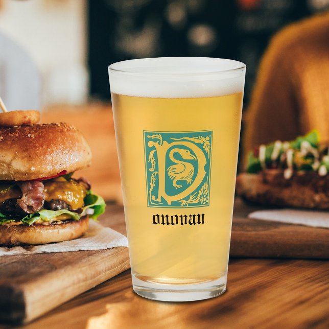 Copo De Pint Mítica do século XVI cria Capital Decorativo D (Criador carregado)