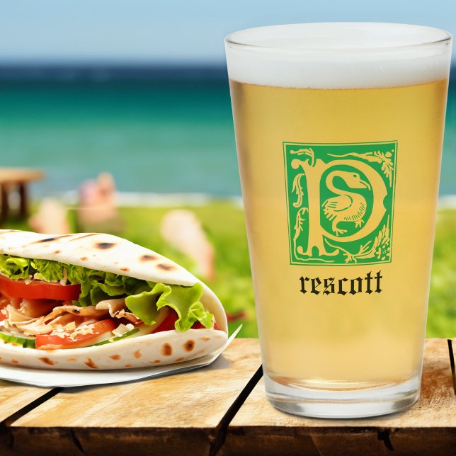 Copo De Pint Mítica do século XVI cria Capital Decorativo P (Criador carregado)