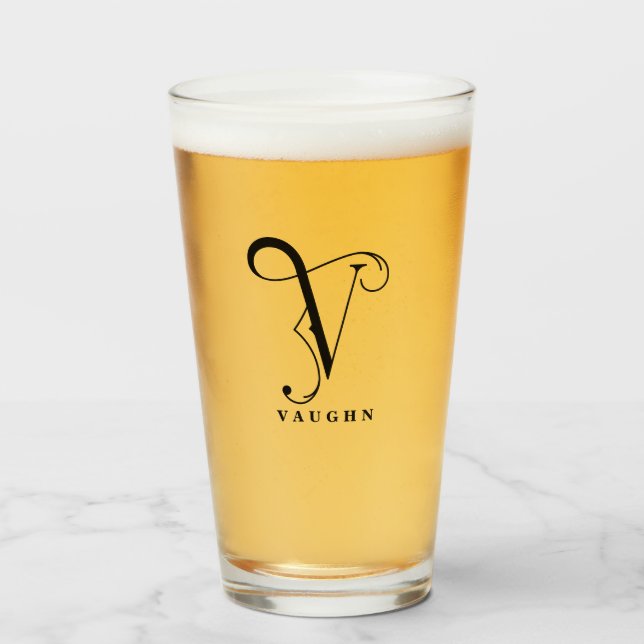 Copo De Pint Monograma clássico V inicial com vidro Sobrenome (Frente (Preenchido))