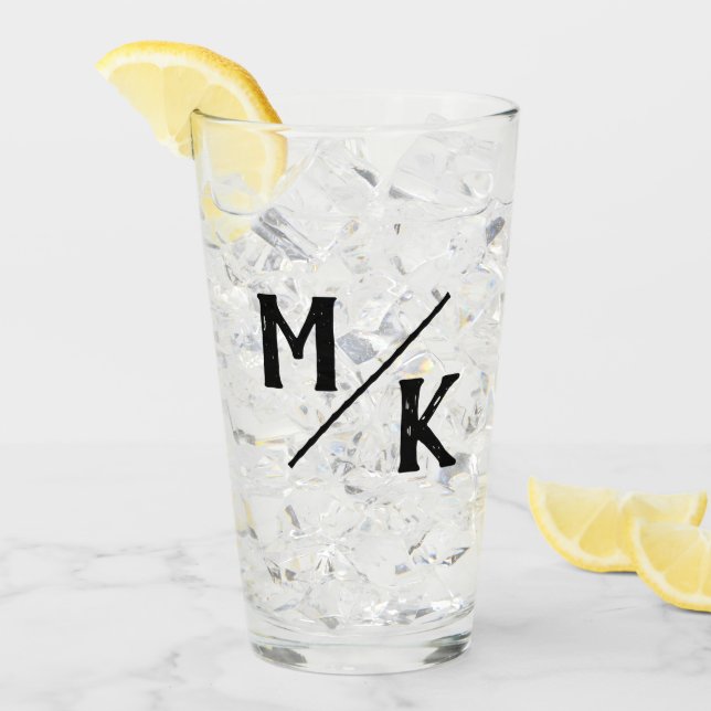 Copo De Pint Monograma Simples Preto Esmagamento Tipografia (Gelo frontal)