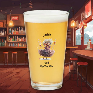 Copo De Pint Mulher Mais velho espirituosa