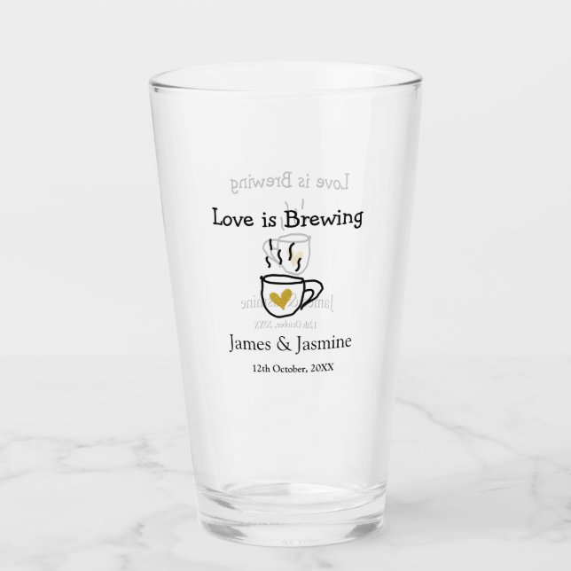 Copo De Pint O amor é fazer uma caneca de café dourada casal (Frente)