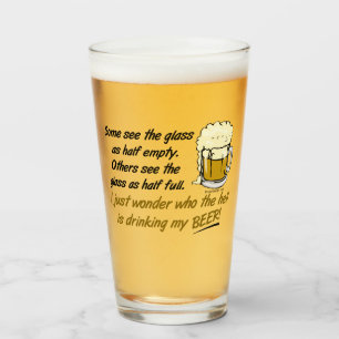 Copo De Pint O vidro é metade do Cheio?