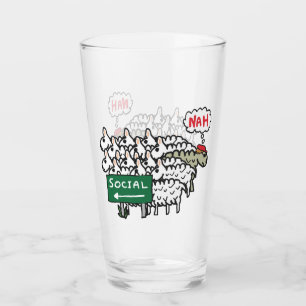 Copo De Pint Ovelha antissocial
