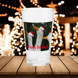 Copo De Pint Patos Brancos Vestindo Feriado de Chapéus Vermelho