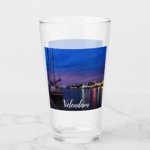 Copo De Pint Porto iluminado de Volendam à noite
