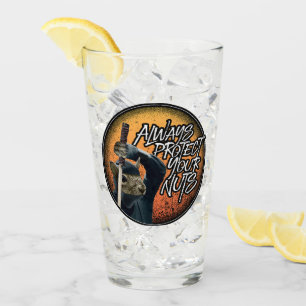 Copo De Pint Proteja sempre seus Loucos - esquilo ninja engraça