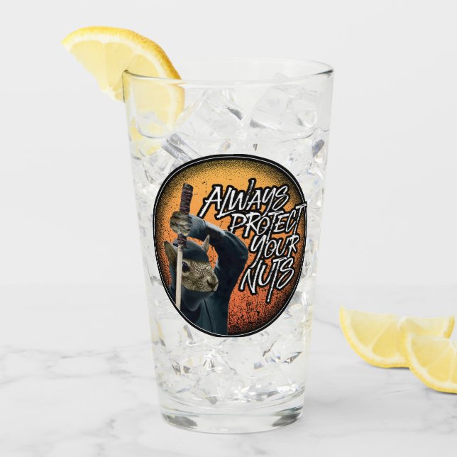 Copo De Pint Proteja sempre seus Loucos - esquilo ninja engraça (Gelo frontal)