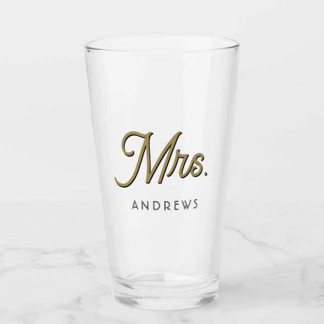 Copo De Pint Sra. Black Script e seu sobrenome casado (Frente)