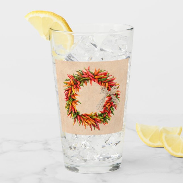 Copo De Pint Sudoeste do Chile Ristra Wreath no Adobe Wall (Gelo frontal)