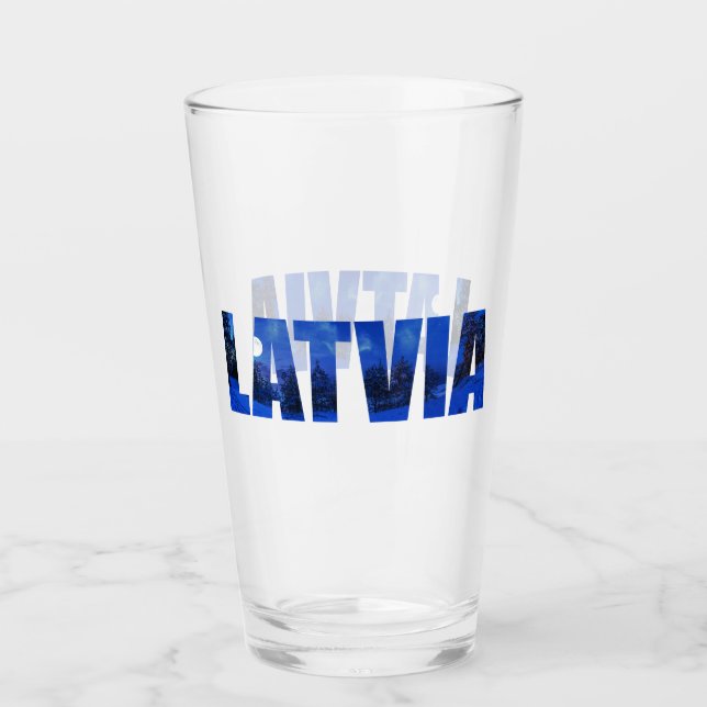 Copo De Pint Texto da noite de inverno na Letónia com reflexo (Frente)