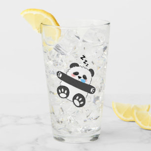 Copo De Pint Um adorável bebê panda dormindo pacificamente