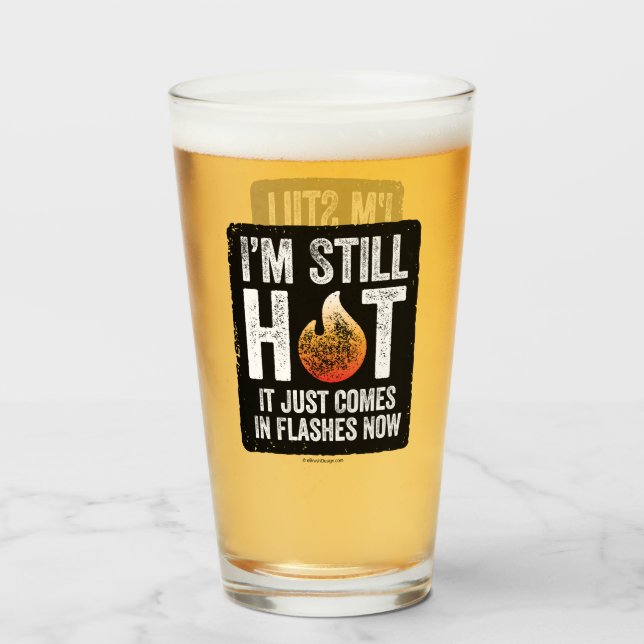 Copo De Pint Vidro da menopausa (ainda estou quente) (Frente (Preenchido))