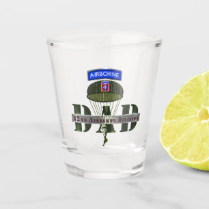 Copo De Shot 82.o PAI da Divisão de Transporte Aéreo