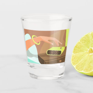 Copo De Shot As garotas apertam o botão de snooze do despertado