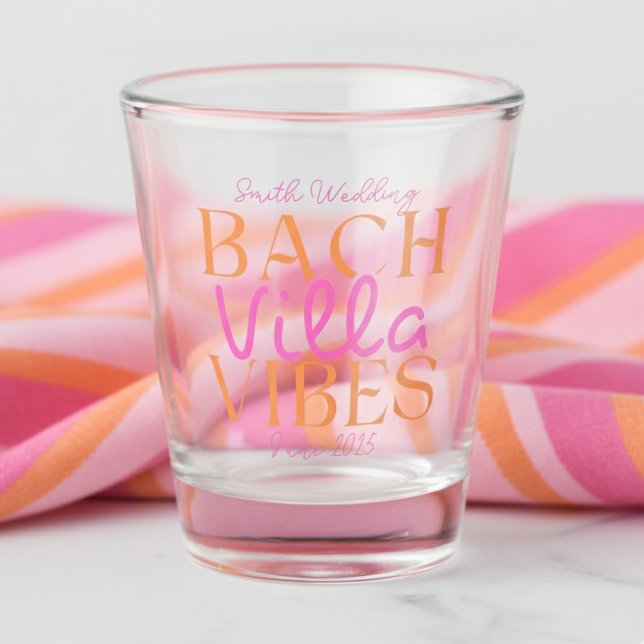 Copo De Shot Bach Villa Vibes - Tropical Rosa e Laranja (Raise a glass to the bride with this fun and flirty “Bach Villa Vibes” shot glass!)
