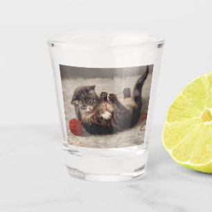 Copo De Shot Berço de Gato, Um Gato Brincando com Novelo de Lã