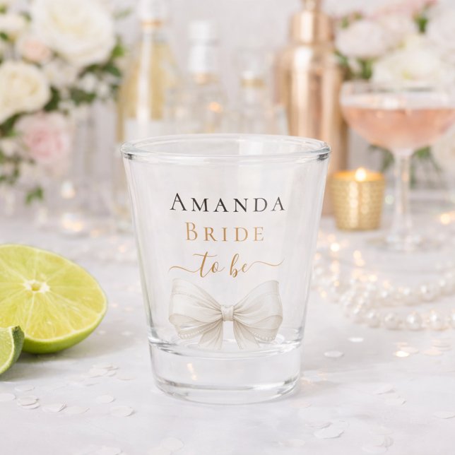 Copo De Shot Bride to be ivory bow pearls elegant Bachelorette (Criador carregado)