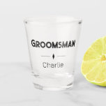 Copo De Shot Casamento Monograma de padrinho de casamento Black<br><div class="desc">Seu padrinho de casamento pode ter algumas doses de álcool neste vidro personalizado quando ele está celebrando suas núpcias! Mostre-lhe o quanto ele significa para você.</div>