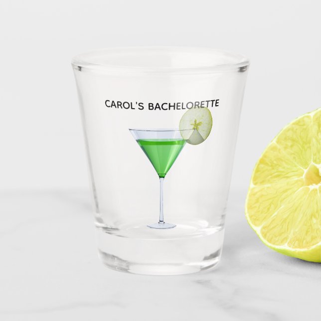 Copo De Shot Coquetel appletini verde com fatia de maçã (Frente)
