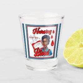 Copo De Shot Enfermeira bonita Pinup está no meu sangue