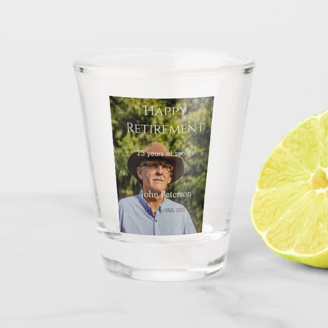 Copo De Shot Feliz foto de aposentadoria nome ano anos de servi (Frente)