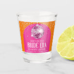 Copo De Shot Festa de solteira de Era do Disco Brilhante Trendy<br><div class="desc">Celebre a noiva a ser com estes óculos de festa de solteira da Tendy Glitter Disc "na minha era da noiva"! Personalize com seus próprios detalhes.</div>