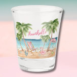 Copo De Shot Festa de solteira de Fim de Semana das Raparigas d<br><div class="desc">Festa de solteira Weekend Favorece O Vidro Tropical Beach Shot. Um frasco bonito para suas aventuras de solteira ou só para comemorações diárias. Um tema legal de praia aquarela com tons cor-de-rosa e cor-de-rosa, colocando a vibração para uma fuga de praia com a noiva e seus besties. De viagens à...</div>