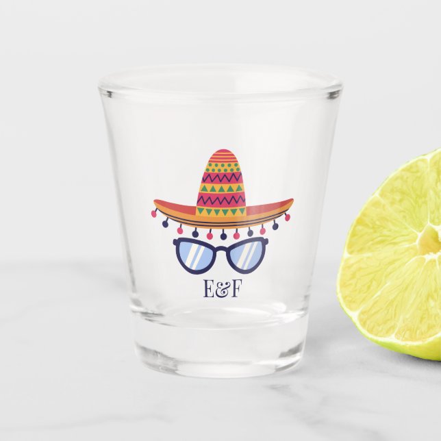 Copo De Shot Fiesta Sombrero e Óculos de Sol Personalizados (Frente)