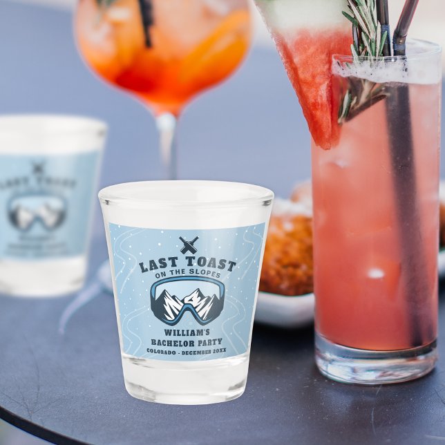 Copo De Shot Fim de Semana em Estância de Esqui para Despedida  (Criador carregado)