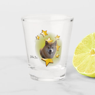 Copo De Shot Furry Red Shiba Inu é uma estrela