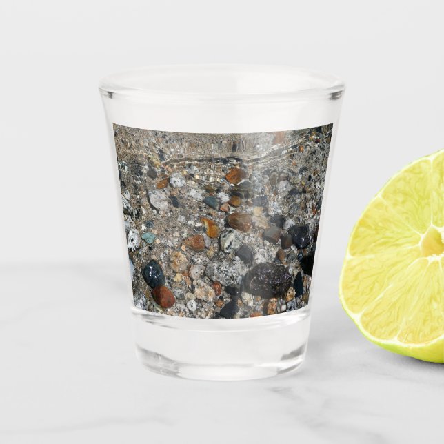 Copo De Shot Granite Pebbles no lago Tenaya em Yosemite (Frente)