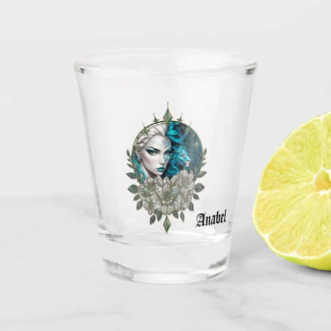 Copo De Shot Harmonia dos elementos, a mulher com leão. (Frente)