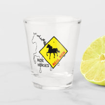 Homens Reais Cavalos de Corrida e Festa de Cavalo