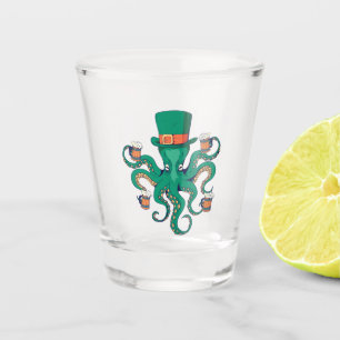 Copo De Shot Legal duende polvo e Rua de cerveja. Dia de Patric