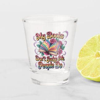 Copo De Shot Meus livros não me julgam...