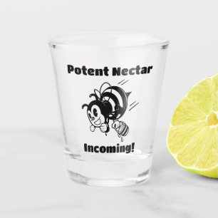 Copo De Shot Néctar Potente Chegando! Cartoon de Baldes de abel