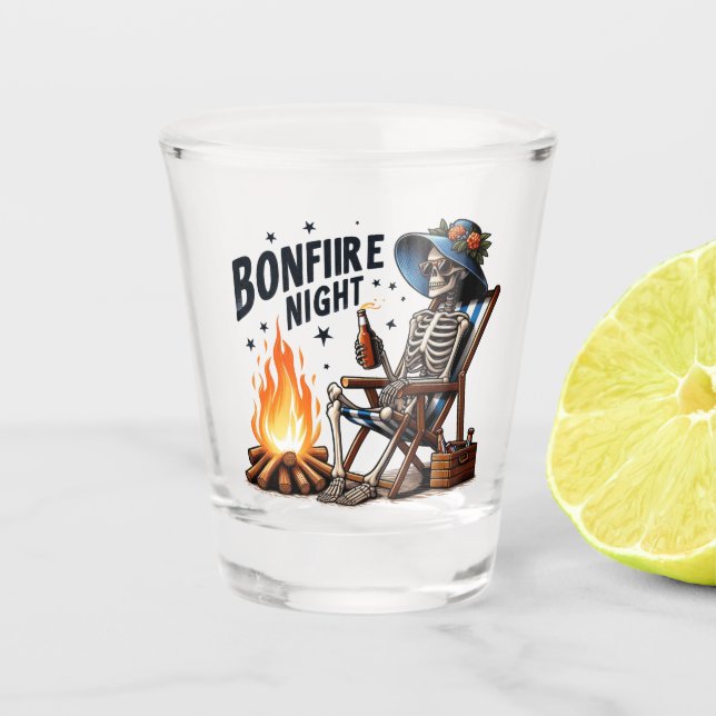 Copo De Shot Noite Bonfire - Bebendo do esqueleto pelo fogo (Frente)