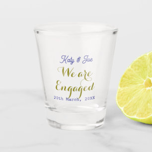 Copo De Shot Nós estamos Noivos nome data dourado roxo elegante