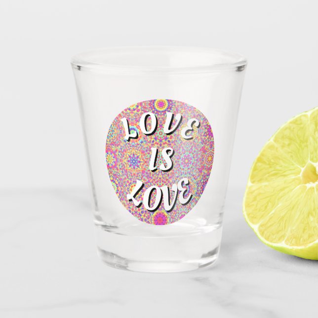 Copo De Shot Orgulho Love Is Love (Frente)