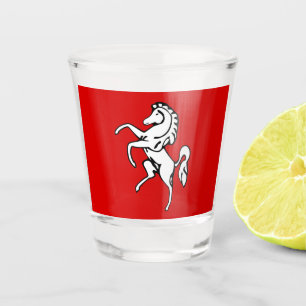 Copo de shot patriótico com a bandeira do condado