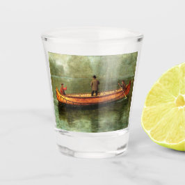 Copo De Shot Pesca a partir de uma canoa (Pescadores num barco 